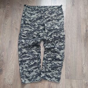 Camouflage Cargo Pants Khaki Military Army 34 Or 36 X 26